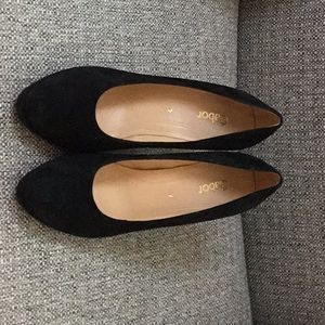 Black Suede Gabor Pumps